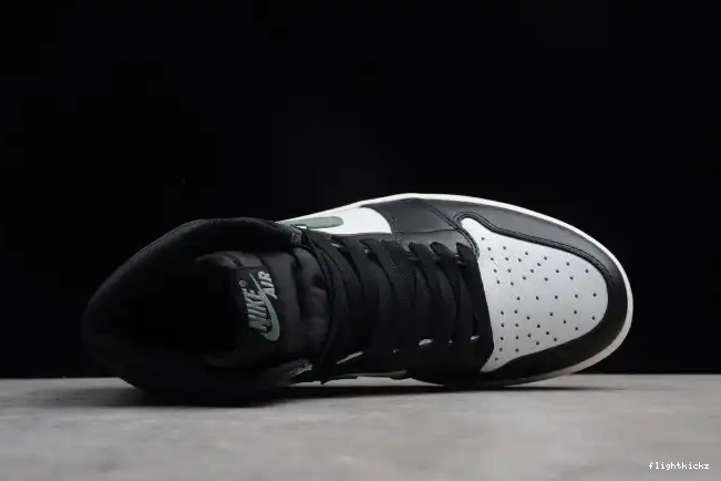 OG Jordan 555088-135 Green 1 Clay Air High Retro 0506